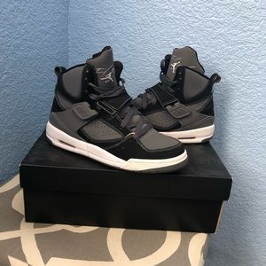 Jordan Flight 45 High (GS) shoes